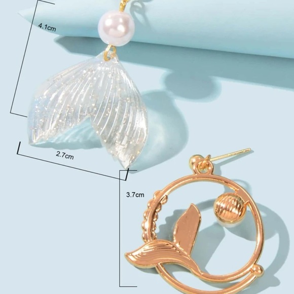 Mermaid Fish Tail Mismatched Charm Drop Earrings - Picture 4 of 4